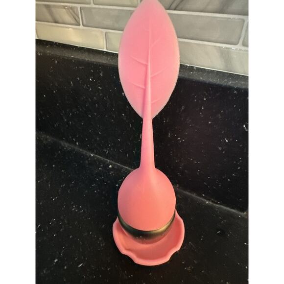 Silicone Tea Infuser Strainer Stainless Steel Herbal Spice Filter Diffuser Pink - Picture 3 of 4